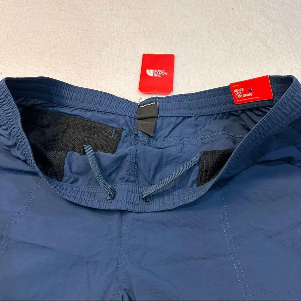 XXL Men’s North Face Shorts